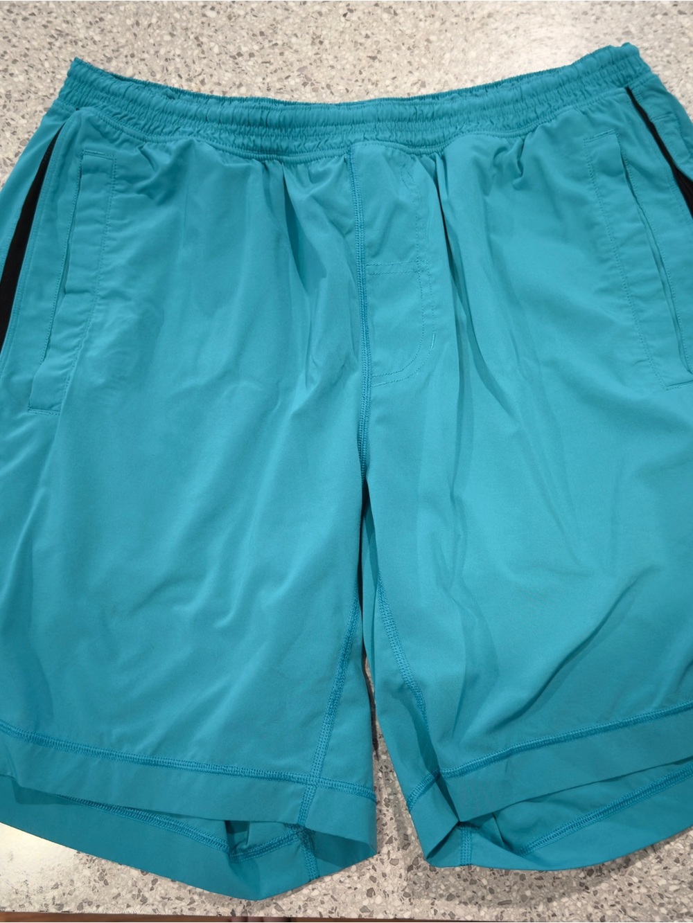 Men's Teal Lined LuluLemon Athletica Shorts - Lightweight Activewear